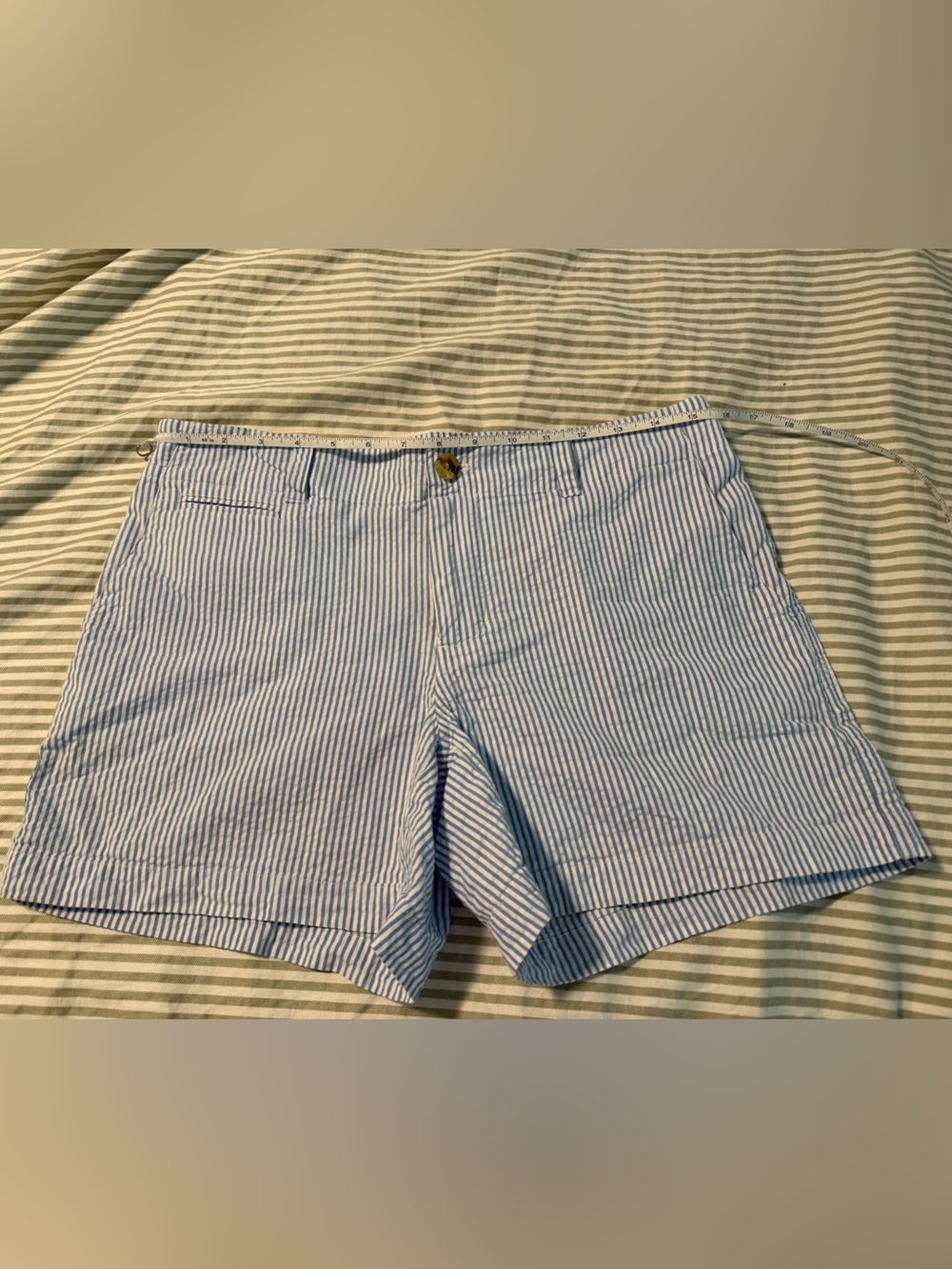 Vineyard Vines Light Blue and White Seersucker Flat Front Shorts